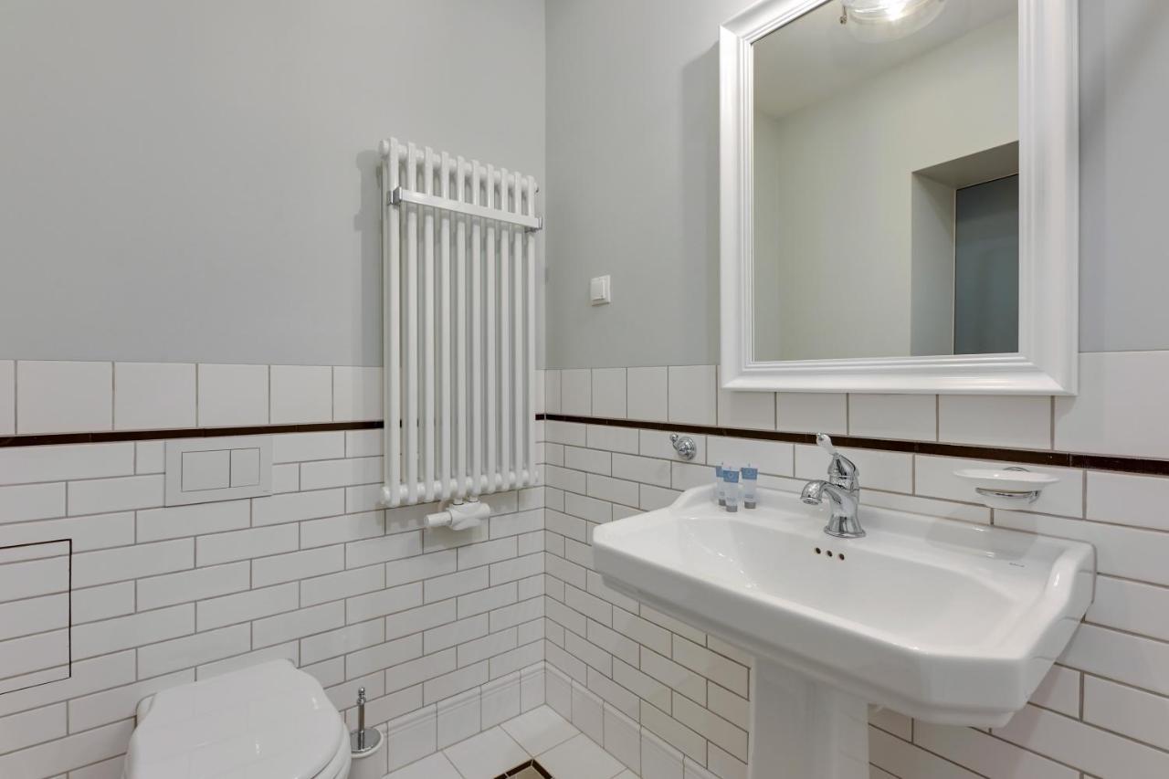 Historical Townhouse By Blue Mandarin Apartment Гданск Екстериор снимка