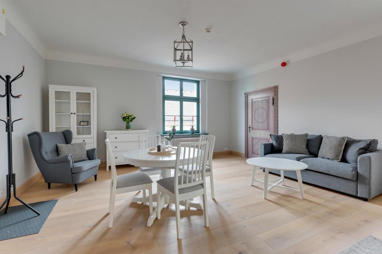 Historical Townhouse By Blue Mandarin Apartment Гданск Екстериор снимка