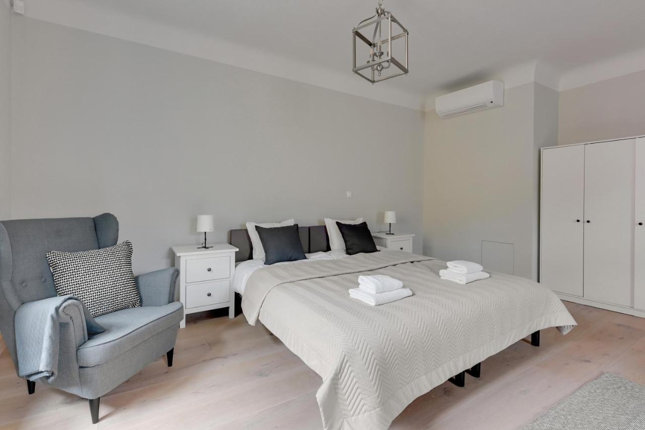 Historical Townhouse By Blue Mandarin Apartment Гданск Екстериор снимка