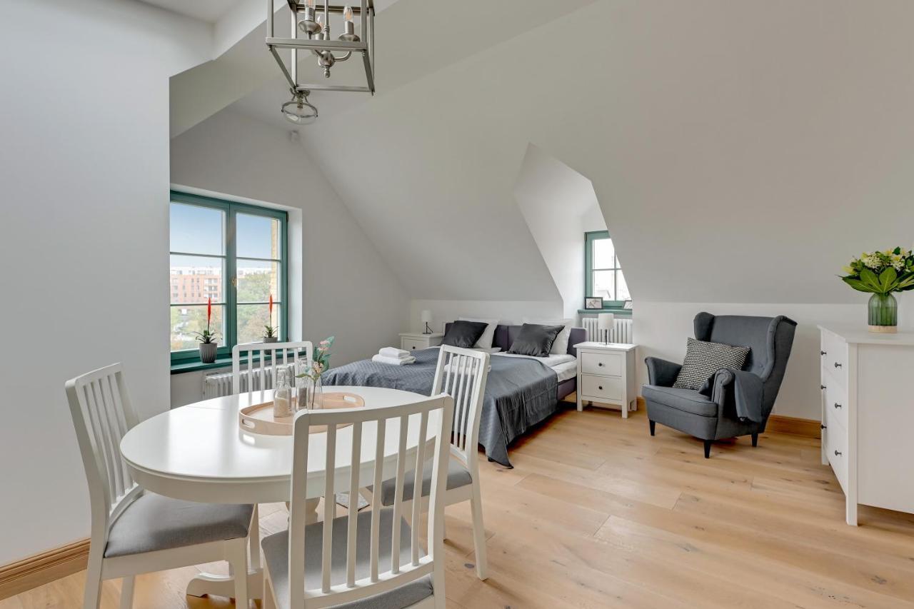 Historical Townhouse By Blue Mandarin Apartment Гданск Екстериор снимка