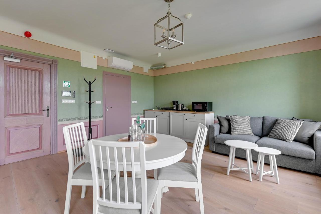 Historical Townhouse By Blue Mandarin Apartment Гданск Екстериор снимка