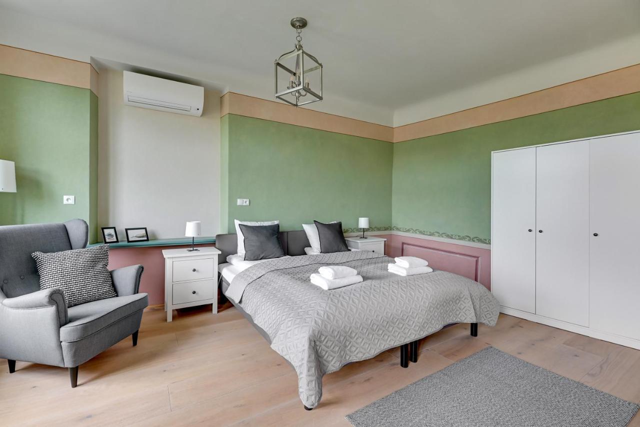 Historical Townhouse By Blue Mandarin Apartment Гданск Екстериор снимка